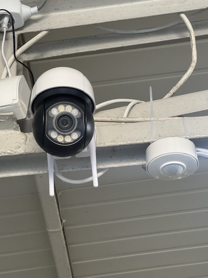 Kamera monitoringu w magazynie Pewna Skrytka